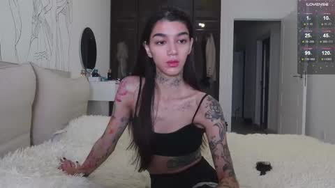 vinkitinkii online show from November 13, 4:55 am