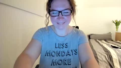 viodetta online show from April 13, 8:20 pm