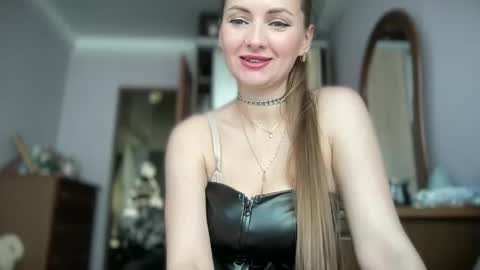 Funny  girl online show from February 2, 6:59 am