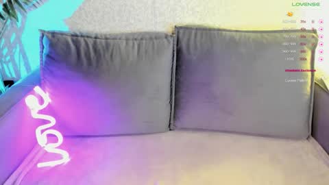 violet____h online show from March 26, 7:48 pm