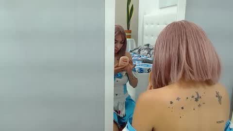 violet online show from February 18, 12:49 pm