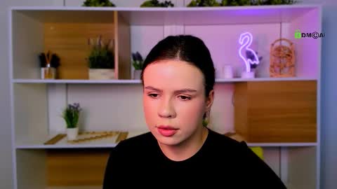 violet_moxi online show from December 4, 1:02 pm