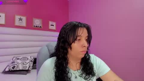 violet_sinclair online show from June 24, 11:42 am