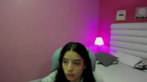 violet_sinclair online show from April 1, 11:22 am