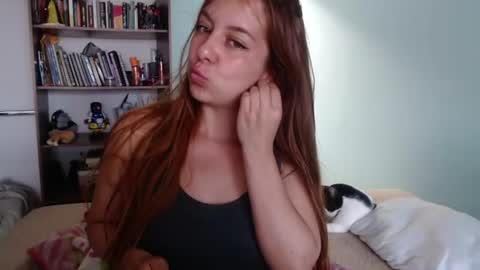 Violeta Peter online show from June 12, 8:17 pm
