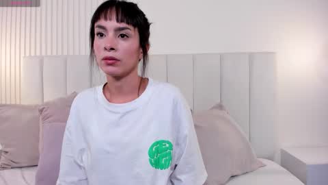 Violeta Rodriguez online show from March 22, 8:15 pm