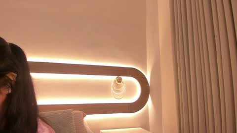 Violeta Sum online show from April 1, 1:01 pm