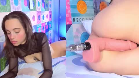 Snapshot of violetaa_hade chatting on September 15, 7:32 pm online show from September 15, 7:32 pm
