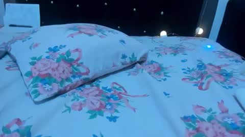 VioletaDums online show from March 16, 5:44 am