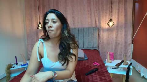 VIOLETA online show from December 4, 6:52 pm