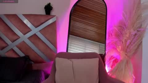 Call me Violet online show from October 30, 7:37 pm