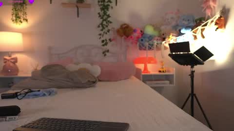 violeth___ online show from June 3, 1:12 pm