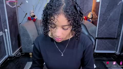 violeth_b online show from April 8, 1:13 pm