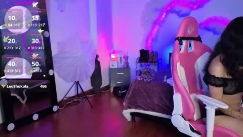   online show from November 18, 7:15 pm