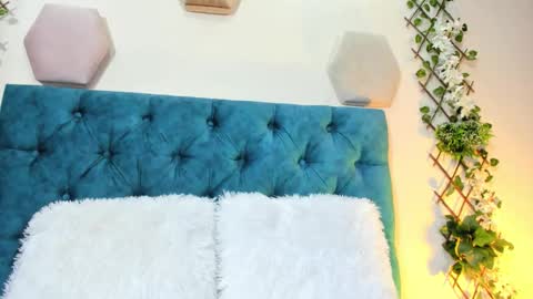 violett  rousee online show from November 2, 3:37 pm