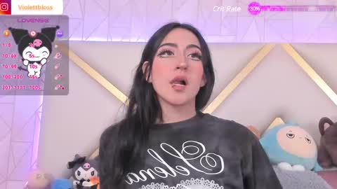 Violeta  online show from February 5, 9:40 pm