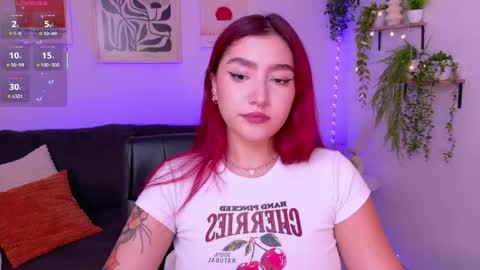 Violett Castel online show from April 14, 7:47 pm