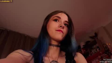 Vi  Best on my Fansly  online show from March 11, 3:47 pm