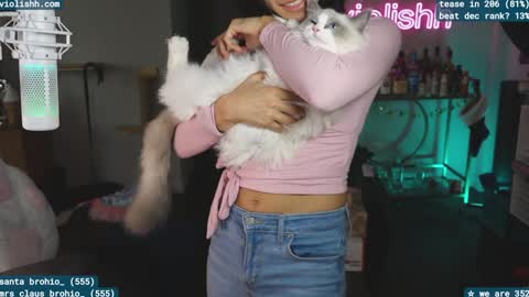 follow me on twitter violishh and ig violishh  online show from December 19, 6:34 pm