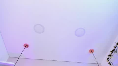 VIOLLET online show from March 17, 8:35 pm