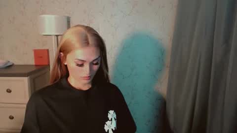 Pearl online show from November 30, 3:00 am