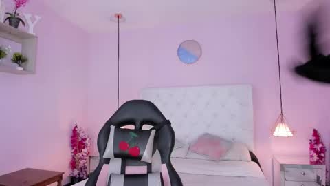 Vivi online show from January 11, 4:50 am