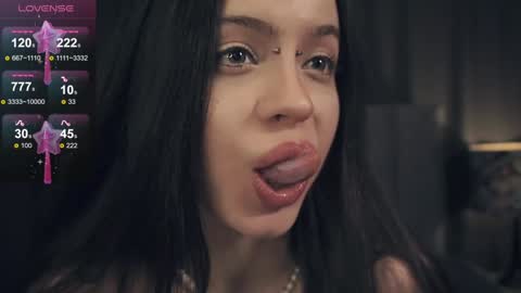 Nelly and Mari online show from December 9, 1:34 pm