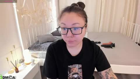 Vivien online show from April 16, 11:29 pm