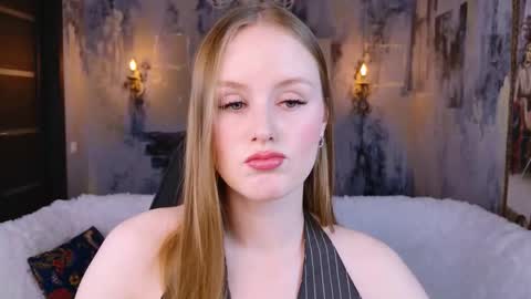 Vivien online show from November 25, 1:24 pm