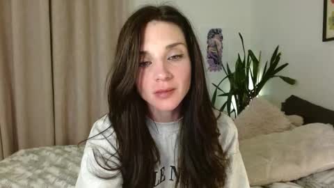 Lillian Rose online show from November 9, 3:57 am