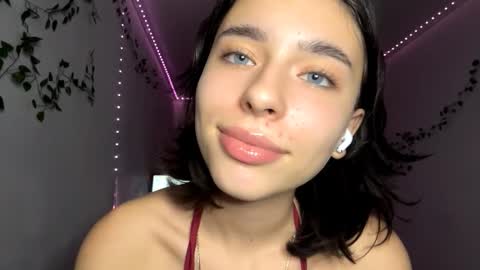 Vivi online show from November 23, 6:31 pm