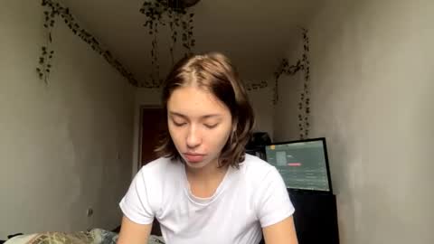 Vivi online show from November 11, 7:26 am