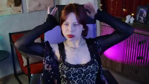 Vivienne  online show from May 14, 9:59 am