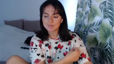 ViviRoses online show from April 29, 9:45 am