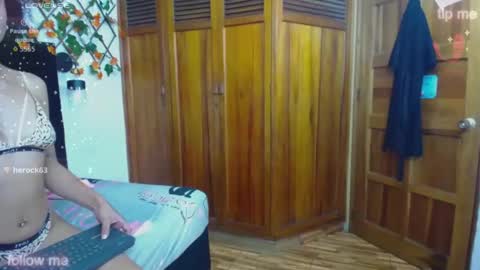 vsamanthaper2 online show from March 6, 9:21 pm