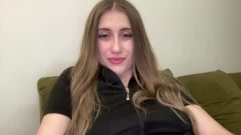 walkiria19 online show from June 15, 7:47 pm