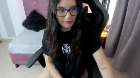 Snapshot of wanda_sg chatting on October 21, 6:23 pm Alexandra online show from October 21, 6:23 pm
