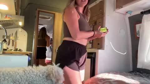 Snapshot of wanderlustjade chatting on March 12, 1:19 pm Jade online show from March 12, 1:19 pm