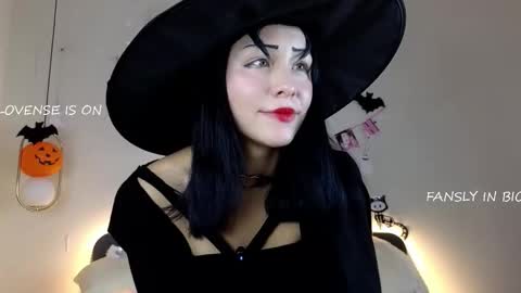 Betti online show from October 30, 2:40 pm