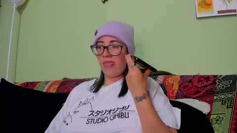 Waningrose  Lu online show from February 12, 4:22 pm