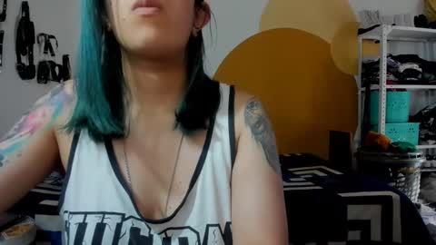 Waningrose  Lu online show from January 6, 3:19 pm