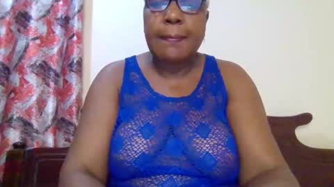 weaverbird25 online show from February 11, 10:11 pm