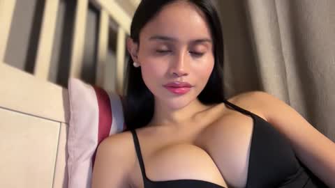 Maggie online show from March 15, 2:41 pm