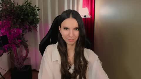 wednesday_evans online show from February 8, 5:11 am