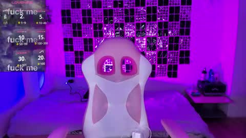 weed420moni online show from March 5, 8:43 am