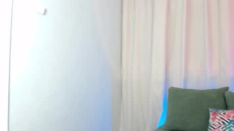 Weird Bird online show from September 13, 2:08 am