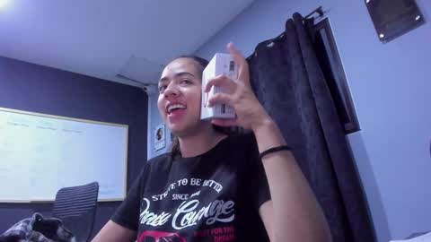 Wendy online show from March 1, 11:15 pm