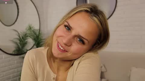 Im Wendy online show from April 16, 9:39 pm