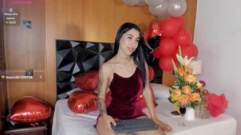 Wendy Marshall  online show from February 15, 7:02 pm