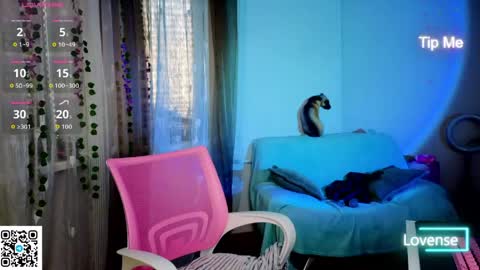 WendyCandy182 online show from May 19, 3:24 am